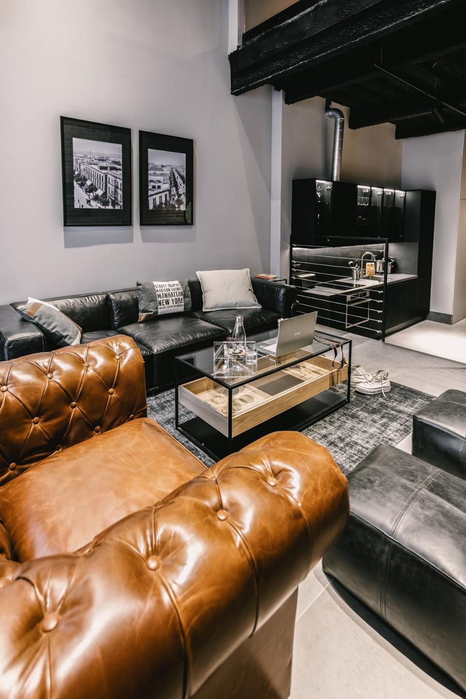 Kitchen or kitchenette, Living room, Seating area