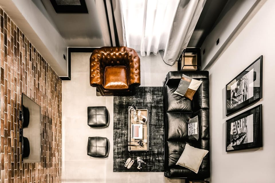 Living room, Seating area