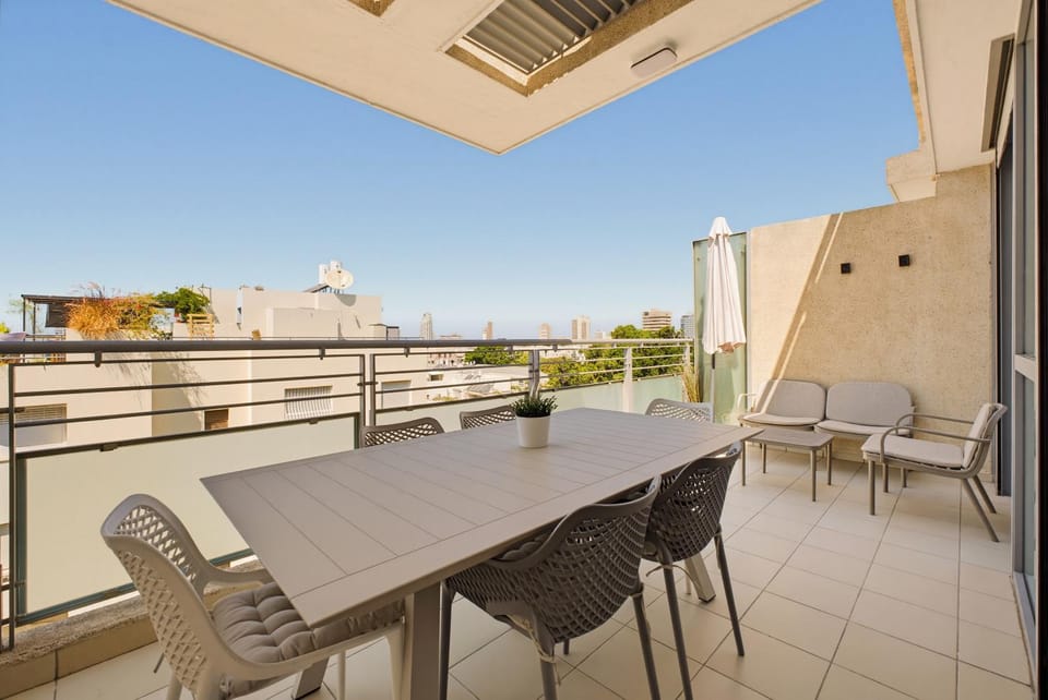 Splendor 2-BR in Melchet by HolyGuest Apartment in Tel Aviv-Yafo