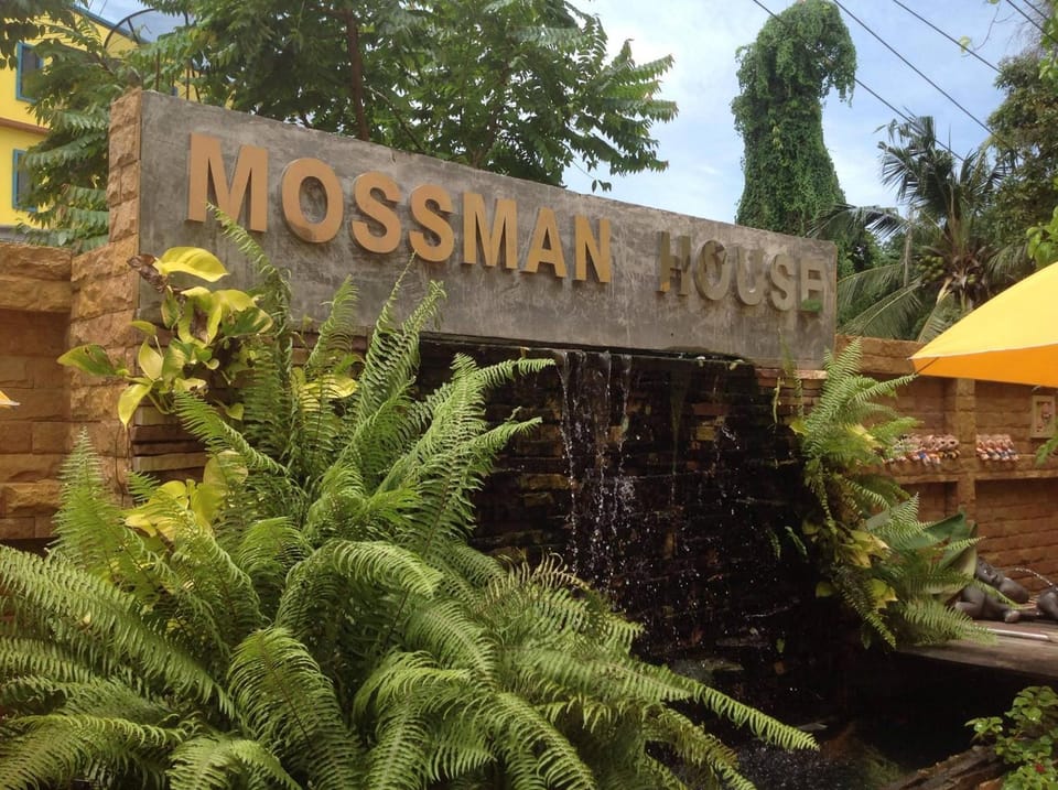 MossMan House Hotel in Phe