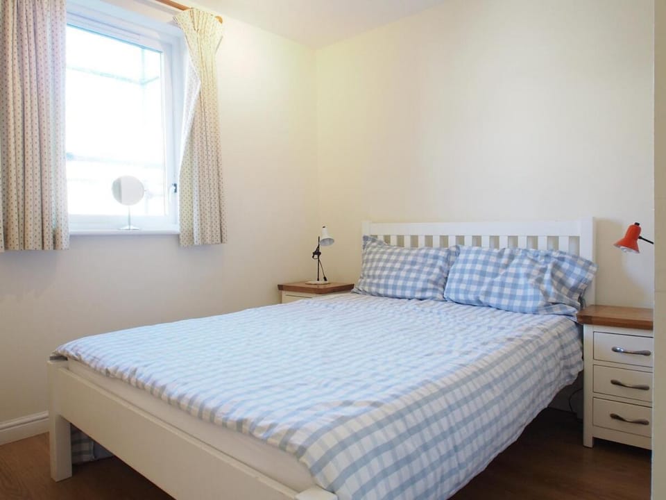 Dicksonfield - Modern 2 bed, 2 bath apartment close to city centre Apartment in Edinburgh