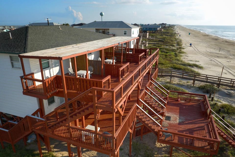 Sea Otter 4 - Walk Right Out To Sand & Surf! House in Surfside Beach