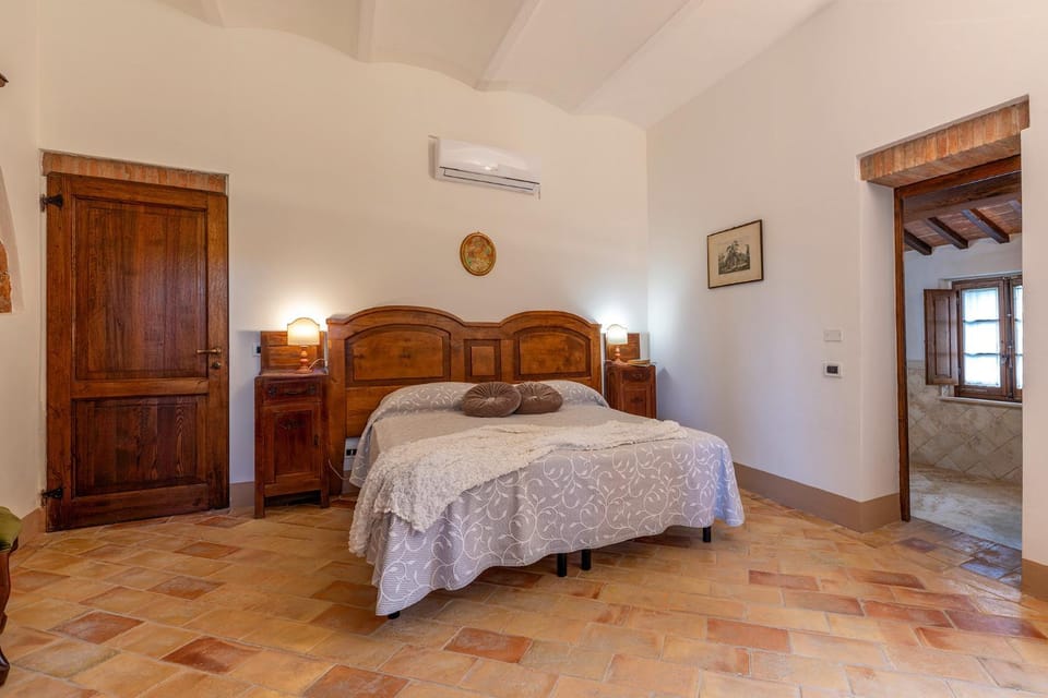 CASALE DEI WINE HOUSE 12, Emma Villas Villa in Tuscany