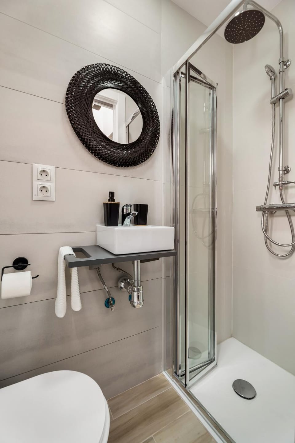 Shower, Toilet, Bathroom