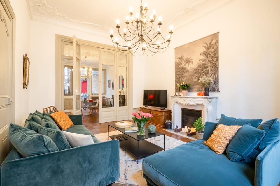 TV and multimedia, Living room, Seating area