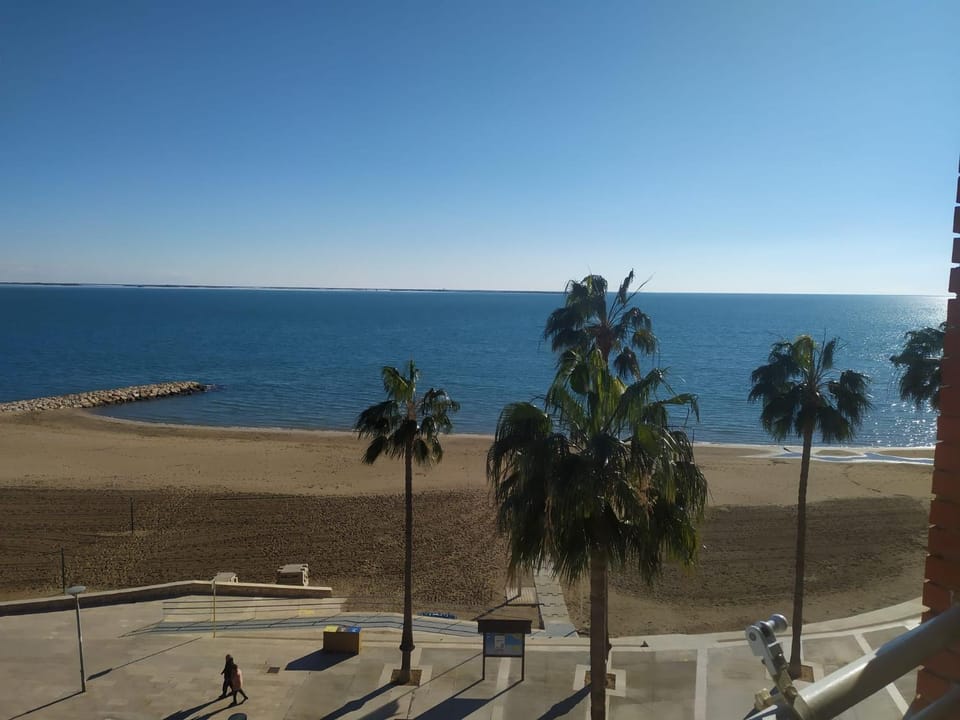 Les Delícies - Ático en primera línea de mar Apartment in Montsià
