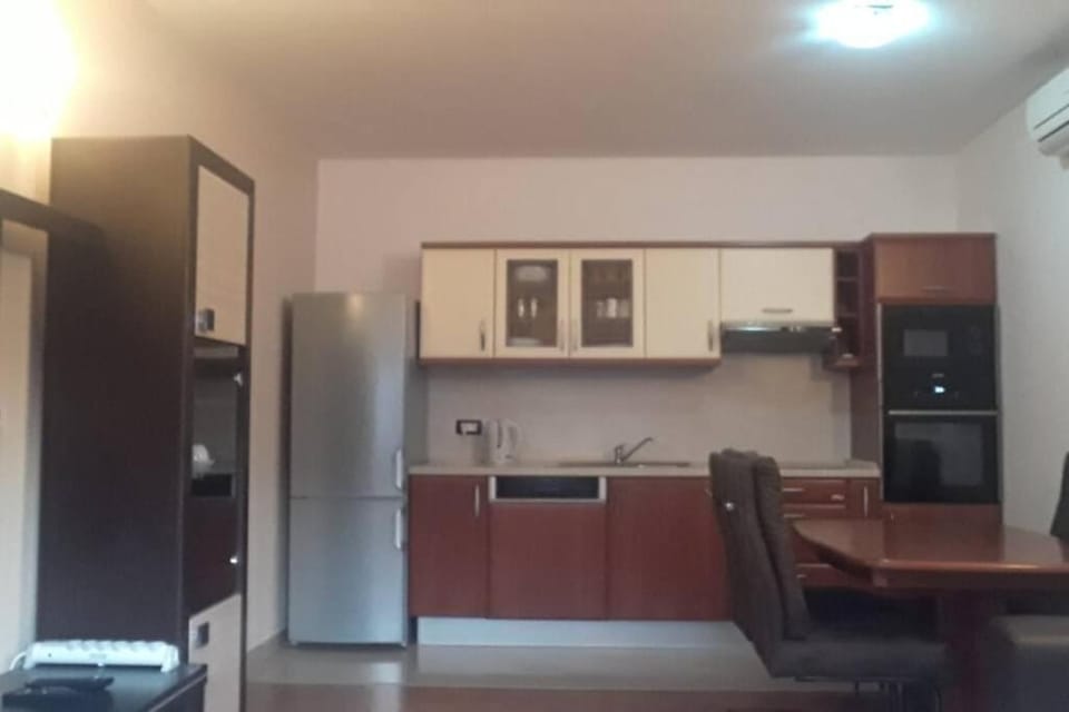 Apartman Franko - uz parking Apartment in Pula