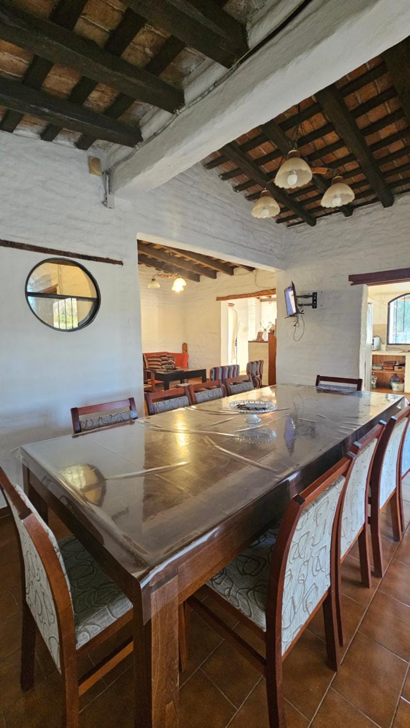 CASA de CAMPO CON PILETA Y CANCHA DE FUTBOL EN JUANA KOSLAY House in San Luis