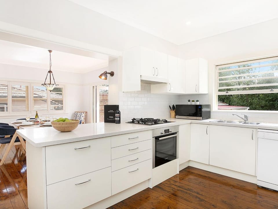 Kookaburra Cottage House in Bowral