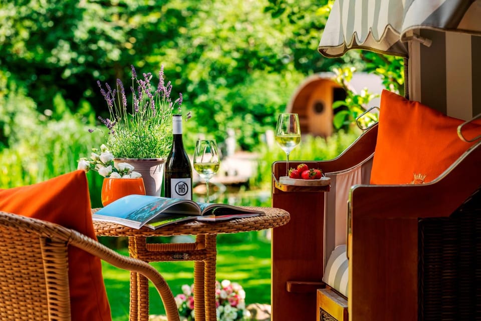 Day, Garden, Balcony/Terrace, Balcony/Terrace, Food and drinks, Seating area, Dining area, Food, Garden view, Drinks