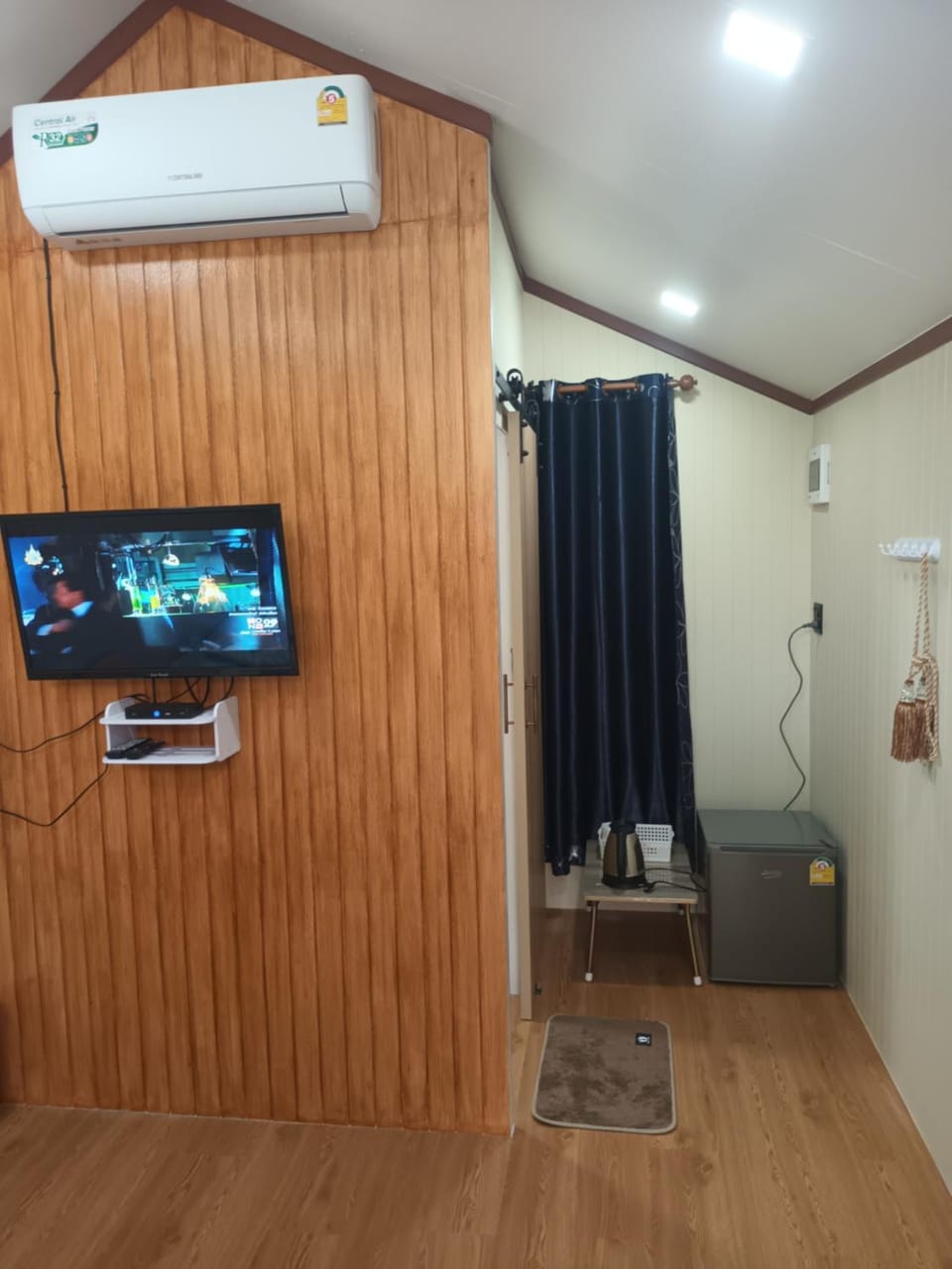 TV and multimedia, air conditioner