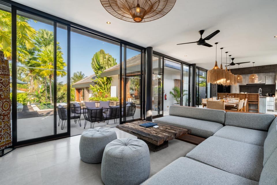 Kitchen or kitchenette, Seating area, Dining area, internet, internet