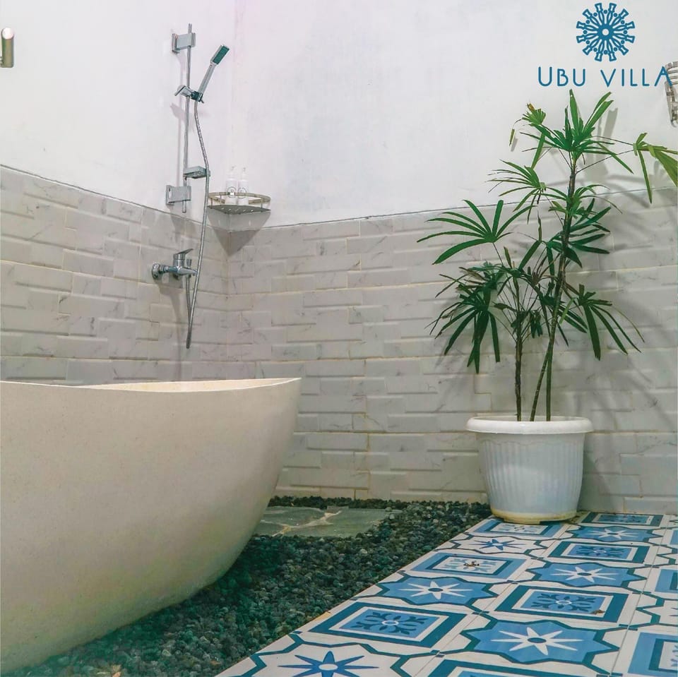 Bathroom, Bath