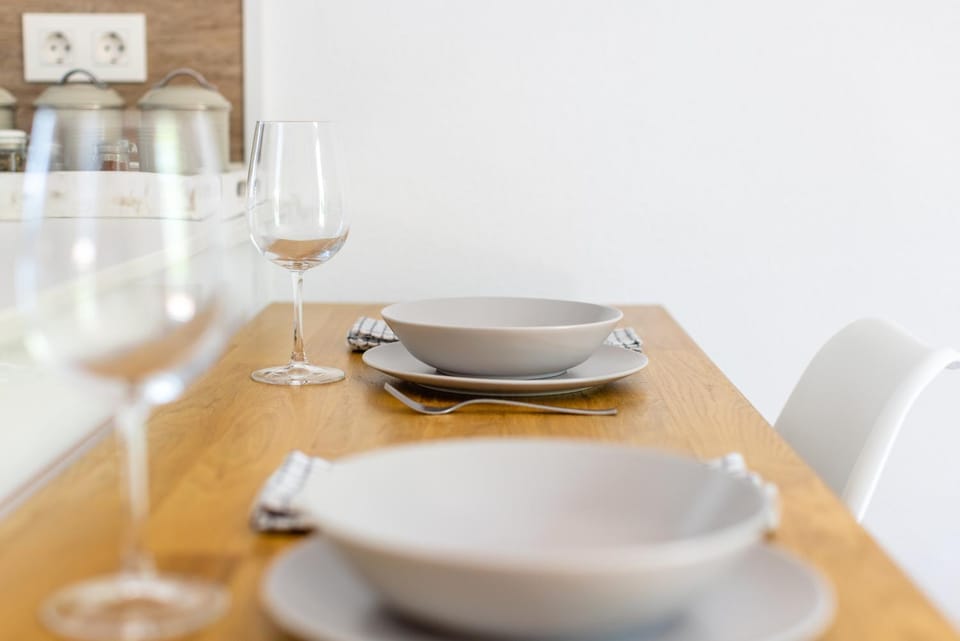 Food and drinks, Dining area, Drinks