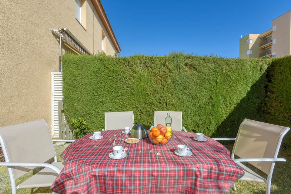 Spring, Garden view