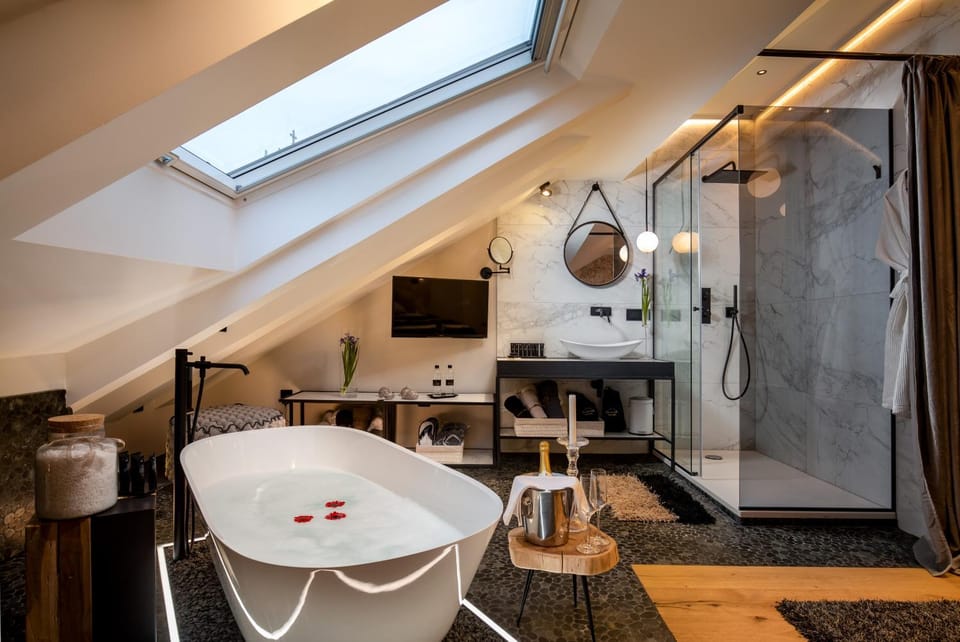 Bathroom, Bath