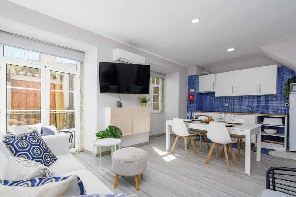 Communal lounge/ TV room, Living room