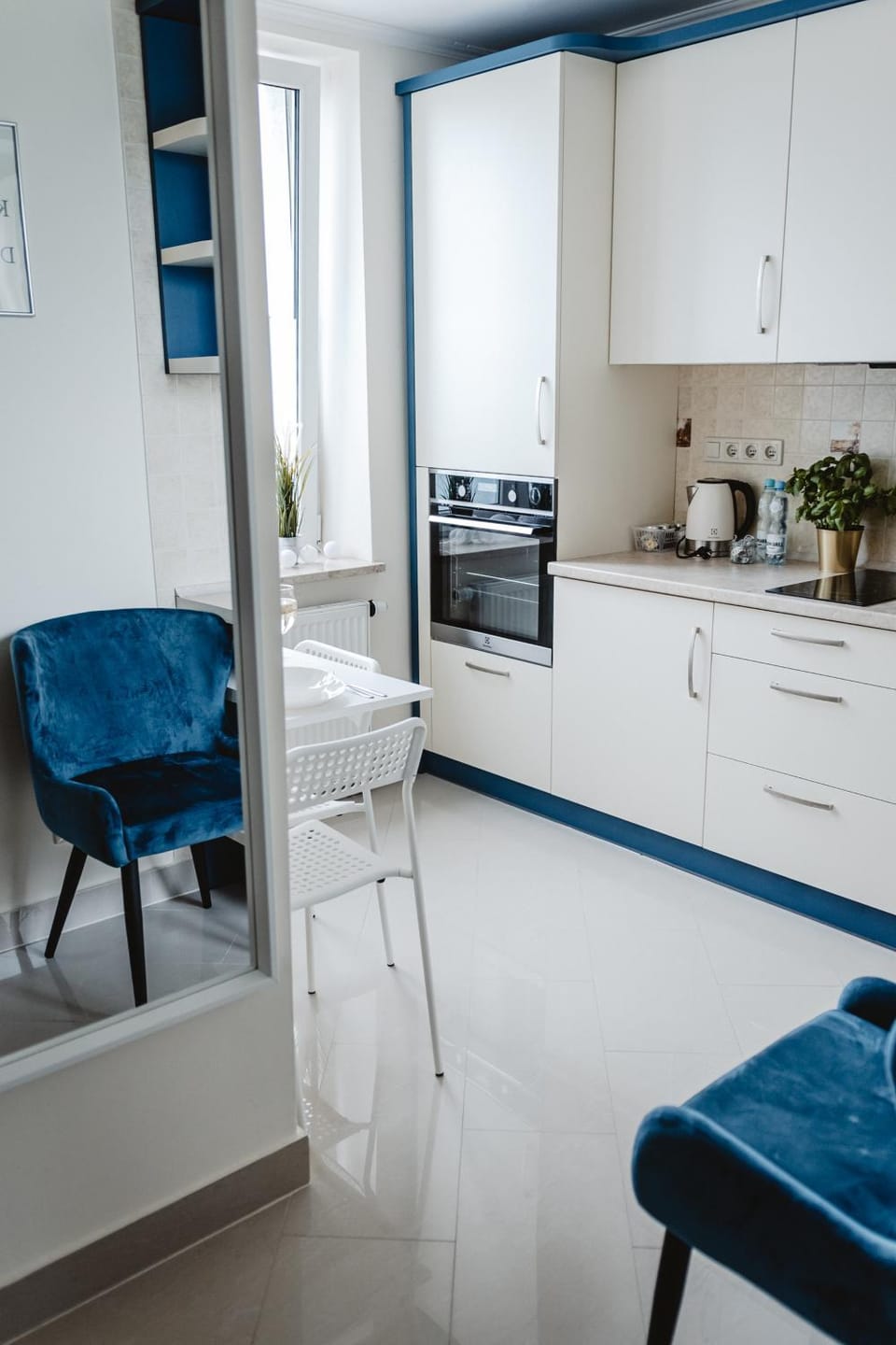 Kitchen or kitchenette, kitchen