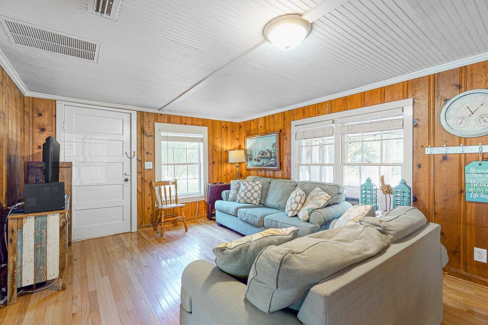 Cozy Corner House in Folly Beach