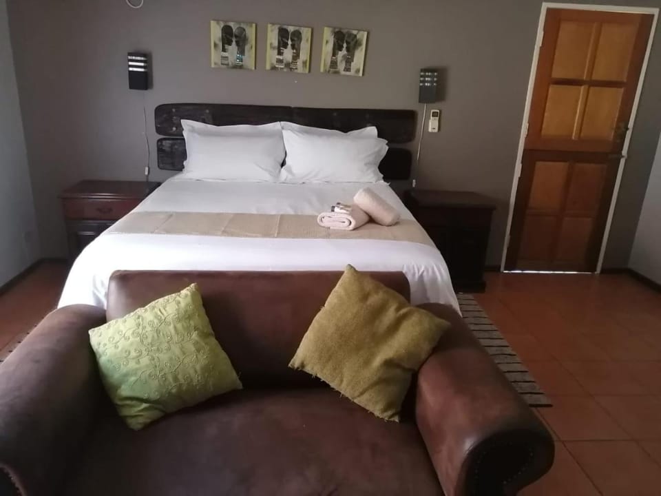 Mopani Guest House Bed and Breakfast in South Africa