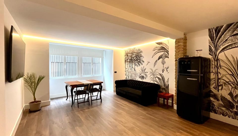 TV and multimedia, Living room, Dining area