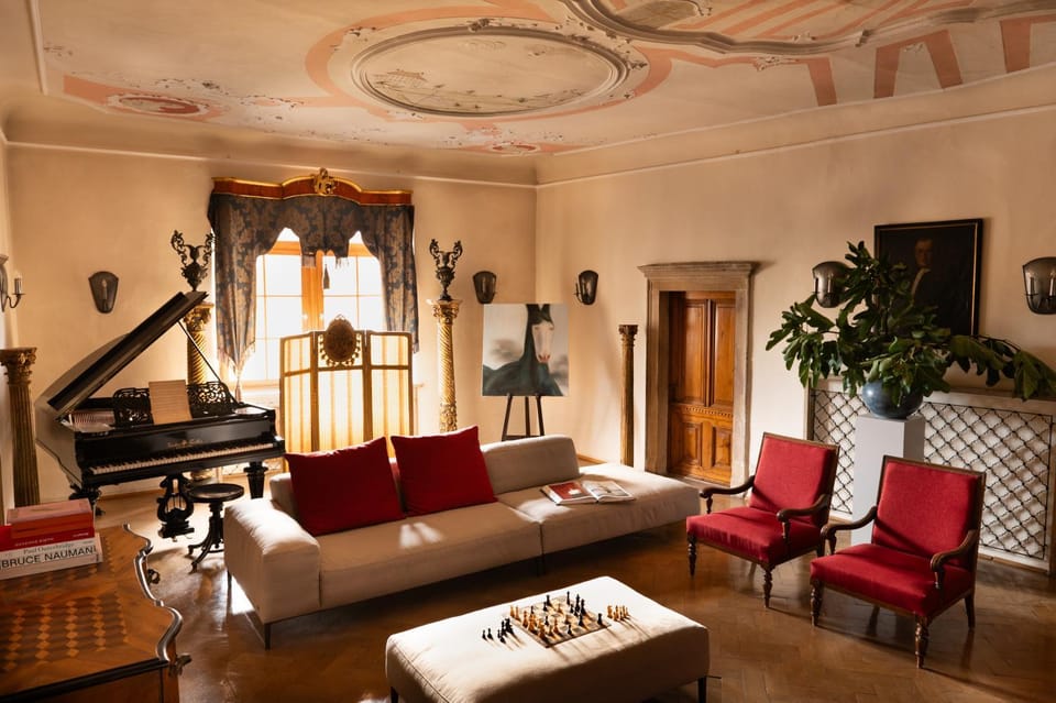 Communal lounge/ TV room, Living room, Lounge or bar, Seating area