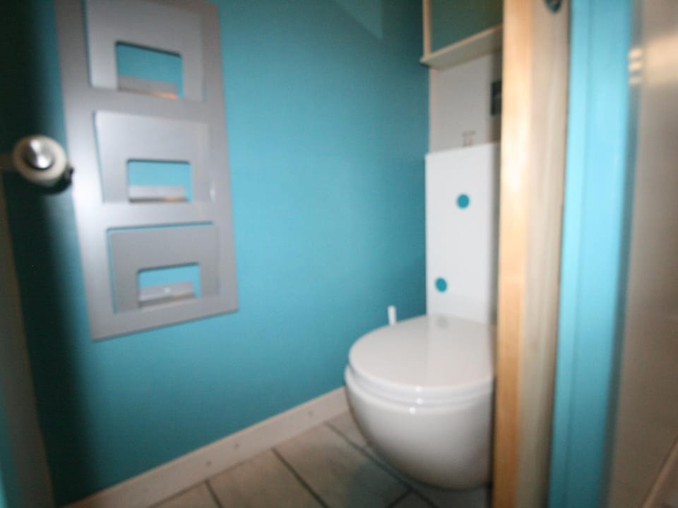 Appartement à 150m de la plage, centre-ville, parking privé, équipé tout confort - FR-1-22-297 Apartment in La Tranche-sur-Mer