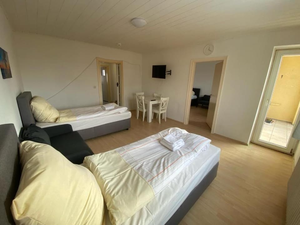 Communal lounge/ TV room, Bed, Photo of the whole room, Bedroom