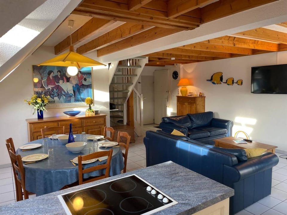Carnac - Duplex T3 avec Piscine, 6 Couchages, Proche Plage Apartment in Carnac