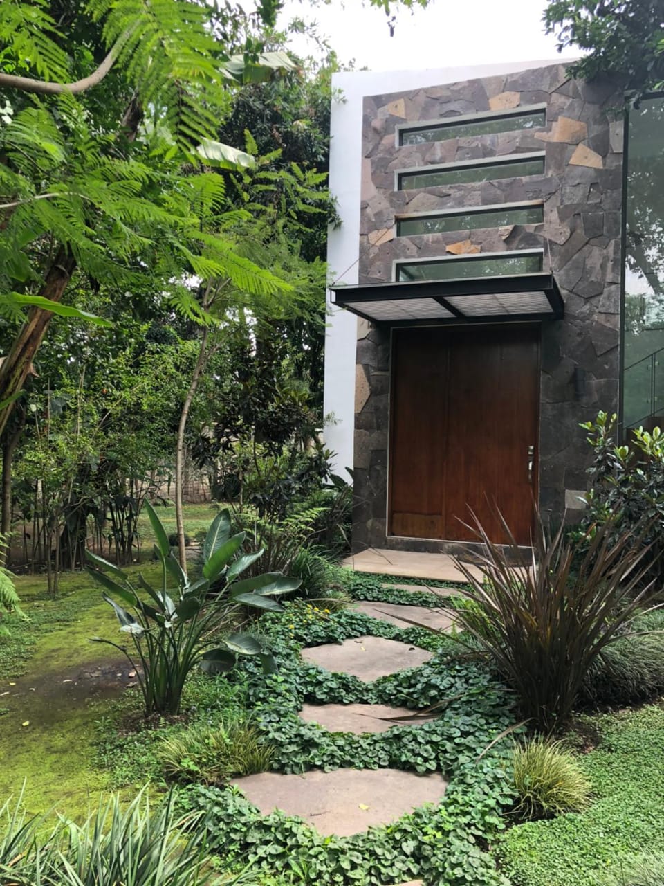 Facade/entrance, Garden