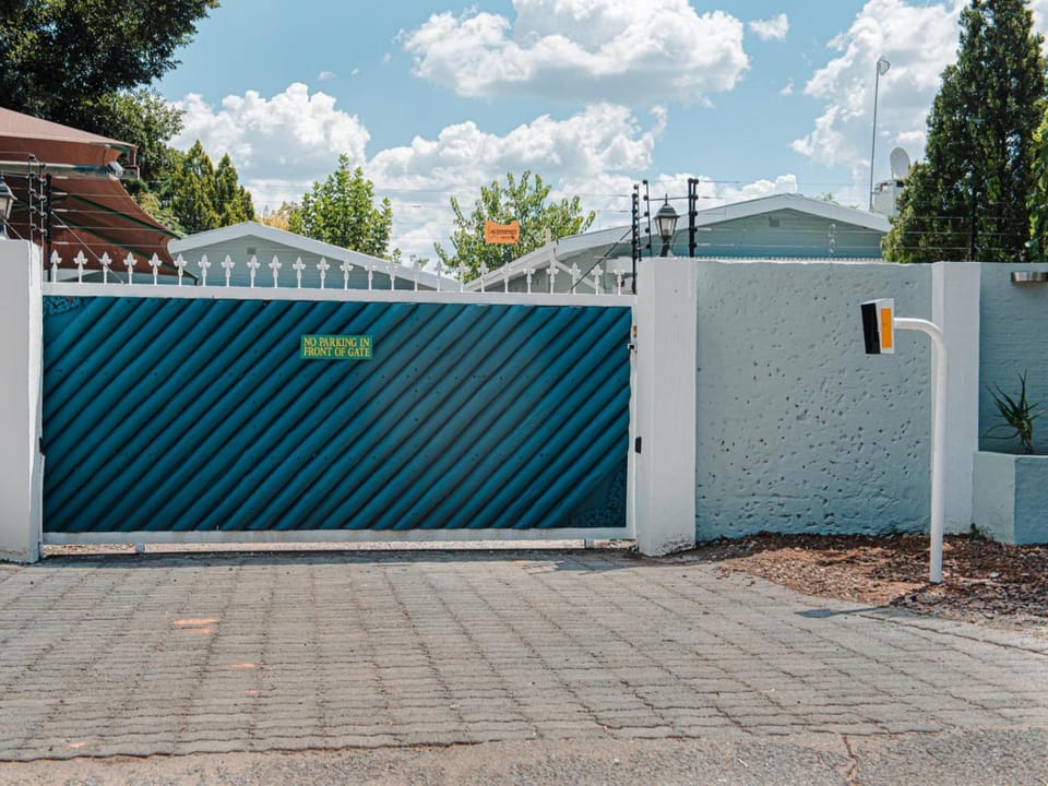 Property building, Internal: Not applicable to any particular room