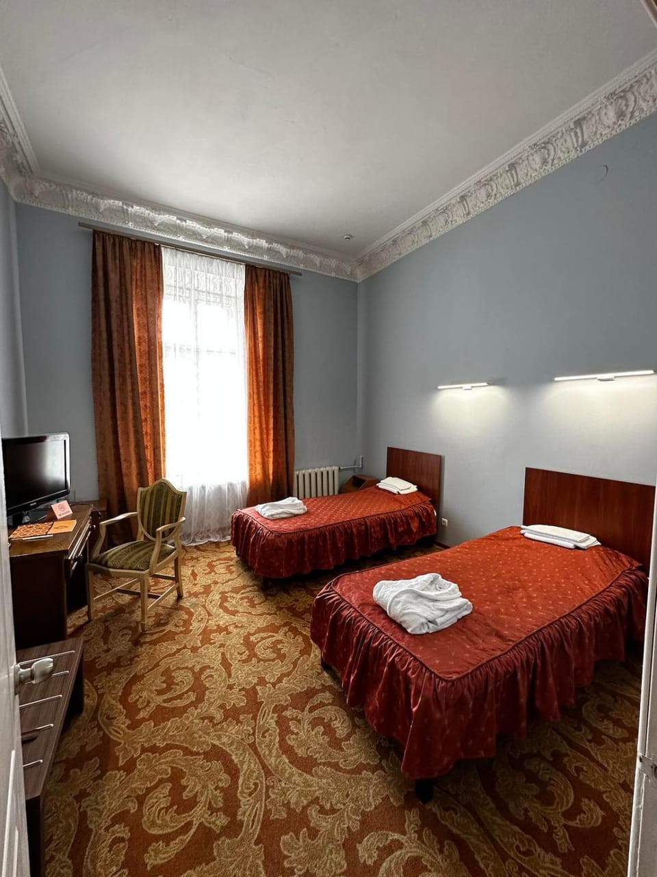 Bed, Photo of the whole room