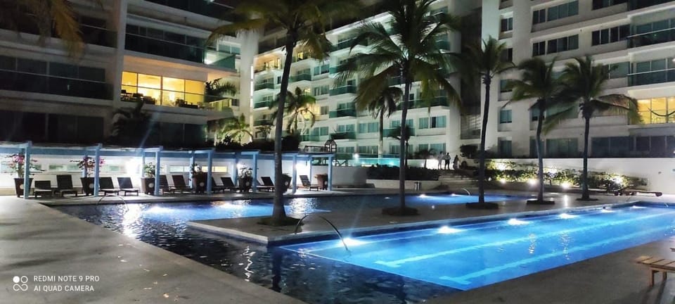 Property building, Swimming pool