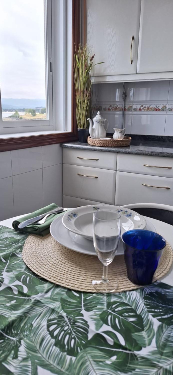 Kitchen or kitchenette, Sea view