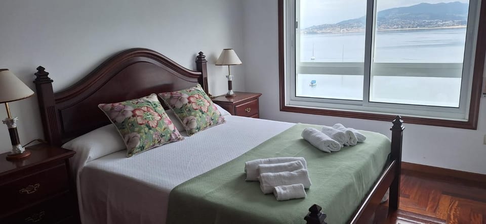 Bedroom, Sea view