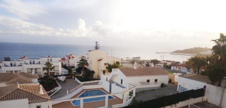Sunset Seaviews Albufeira Apartment in Albufeira