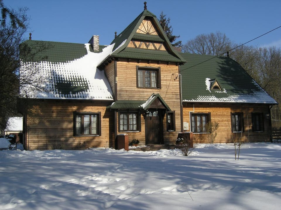 Property building, Winter