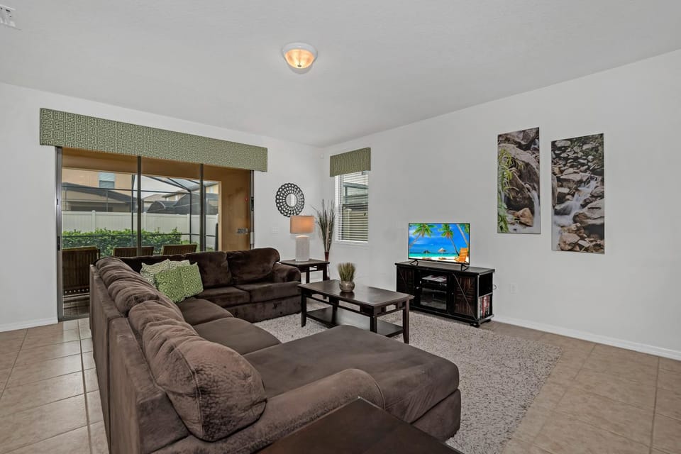 Elegant Villa wPrivate PoolSpa Game Room House in Four Corners