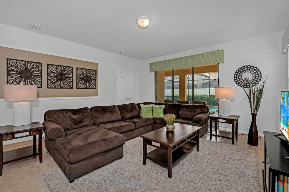 Elegant Villa wPrivate PoolSpa Game Room House in Four Corners