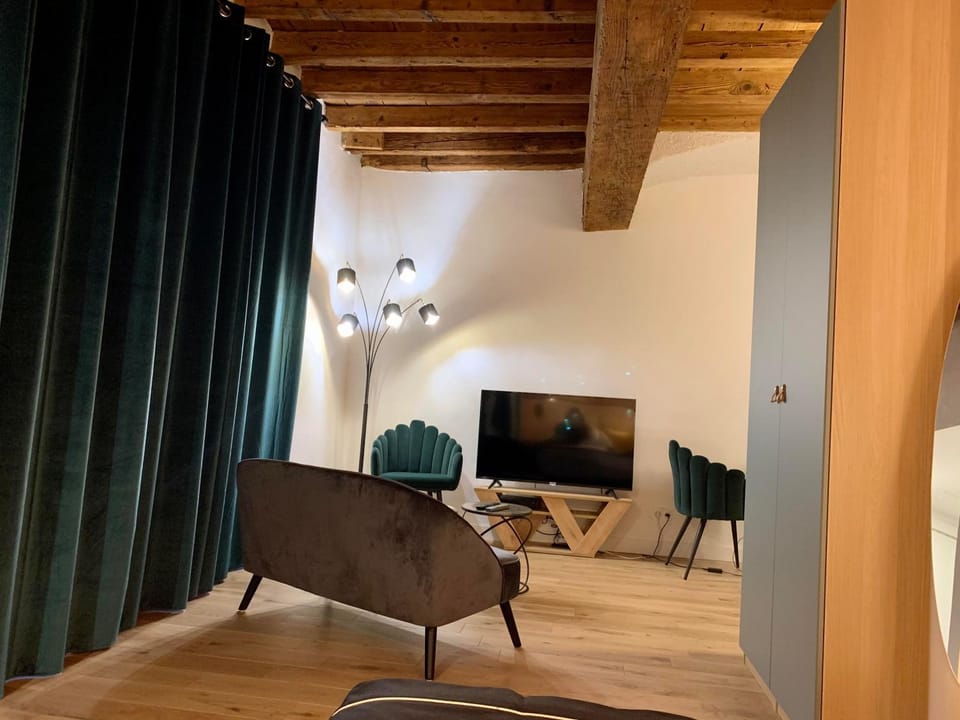 TV and multimedia, Living room