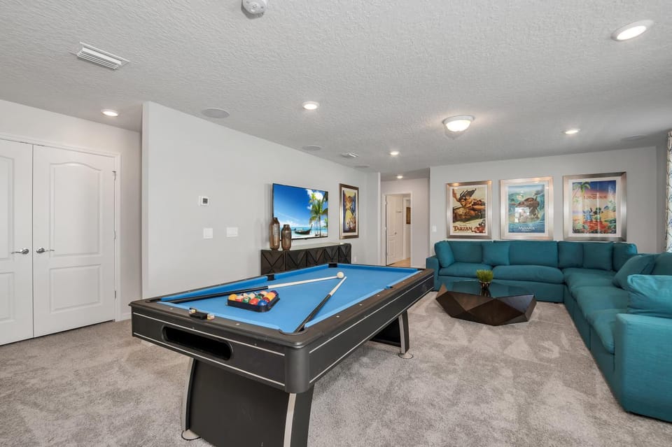 Private Pool Villa wPool Table, On-Site WaterPark House in Four Corners