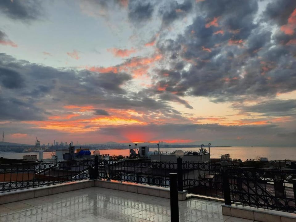 Balcony/Terrace, City view, Sea view, Sunrise, Sunset
