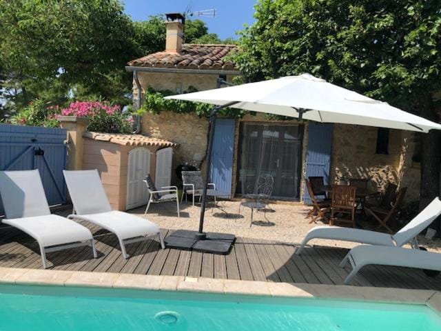 Maison de plain pied pour 4 pers piscine Lussan House in Provence