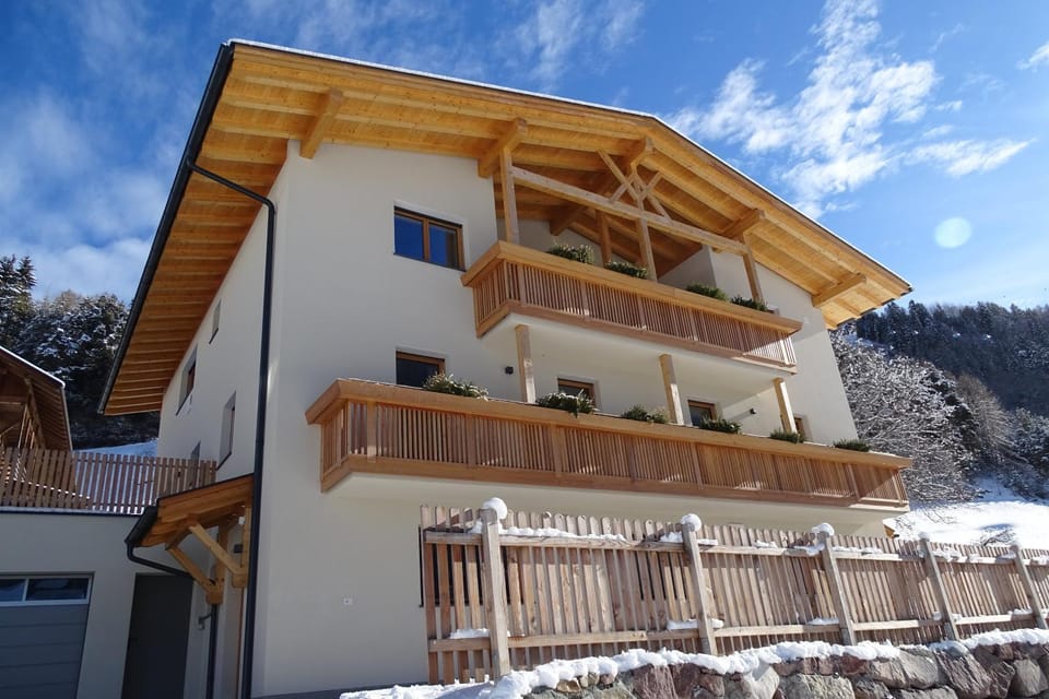 Property building, Winter