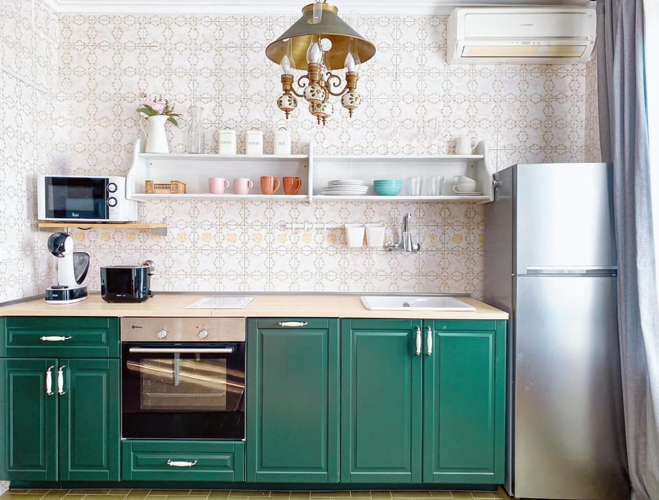Kitchen or kitchenette