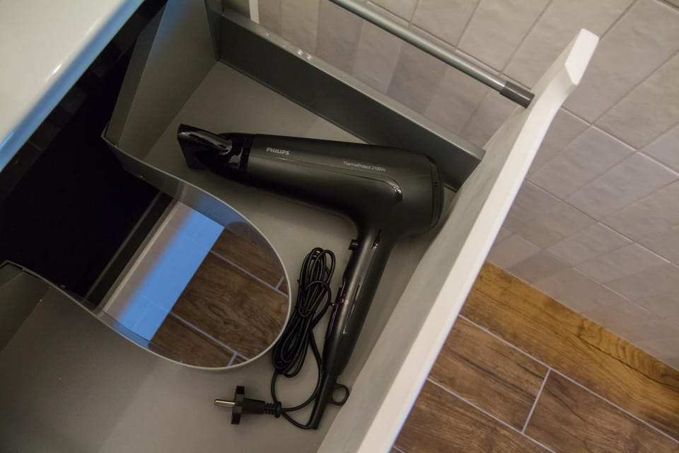 Shower, Bathroom, heating