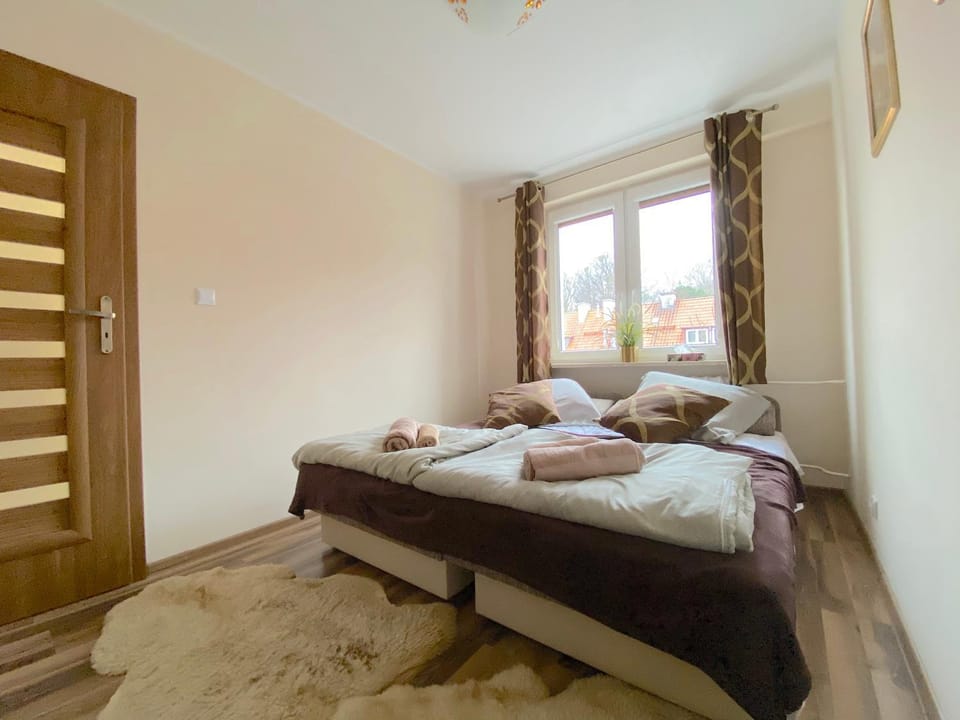 Swish Apartment -10 Min to Old Town Gdańsk,PKP & Shopping Mall Apartment in Gdansk