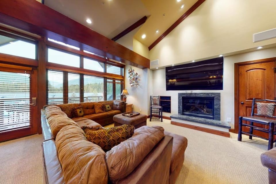 Lion Square Lodge East 307 Apartment in Vail