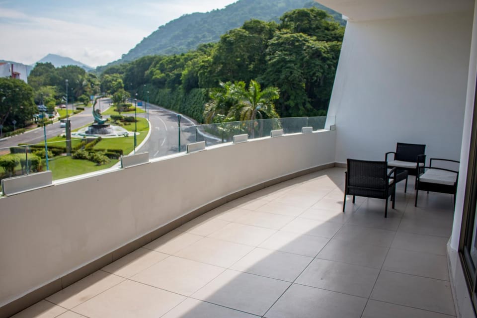 LA LOMA SUITES Apartment hotel in Ixtapa Zihuatanejo