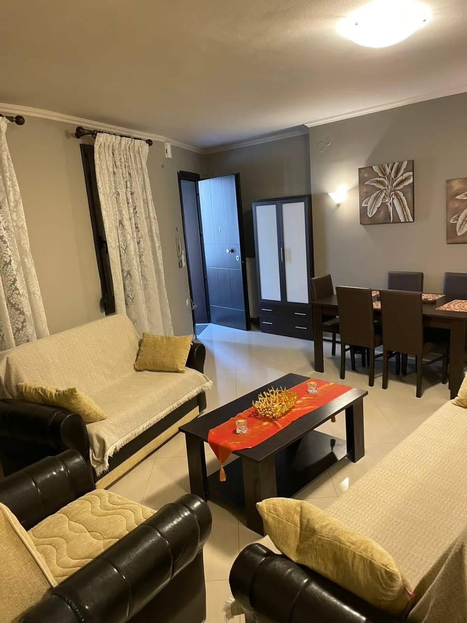 Living room, Dining area